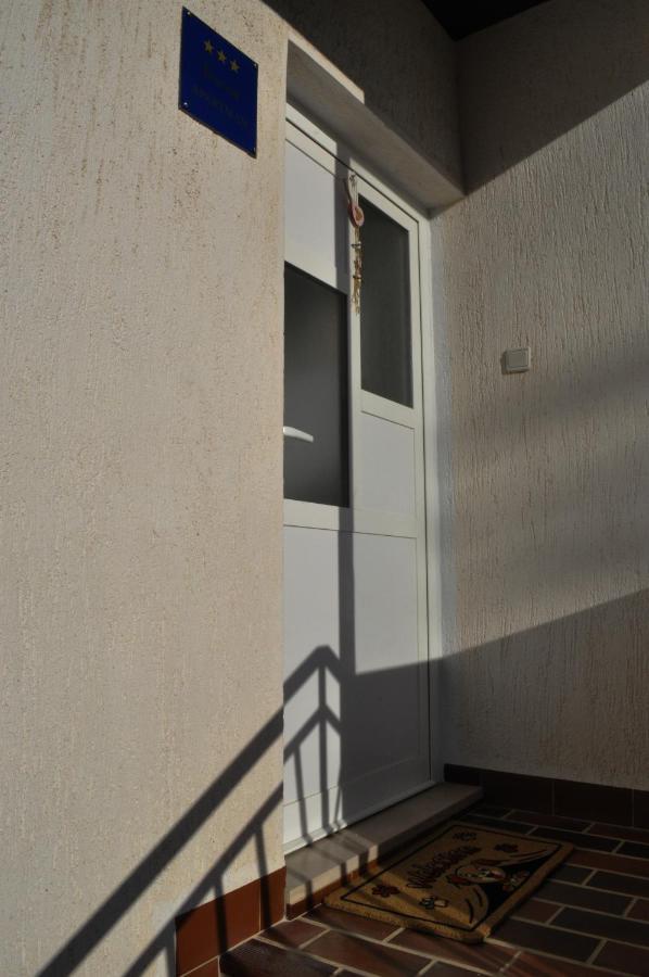 Apartman Anita ブゼト エクステリア 写真
